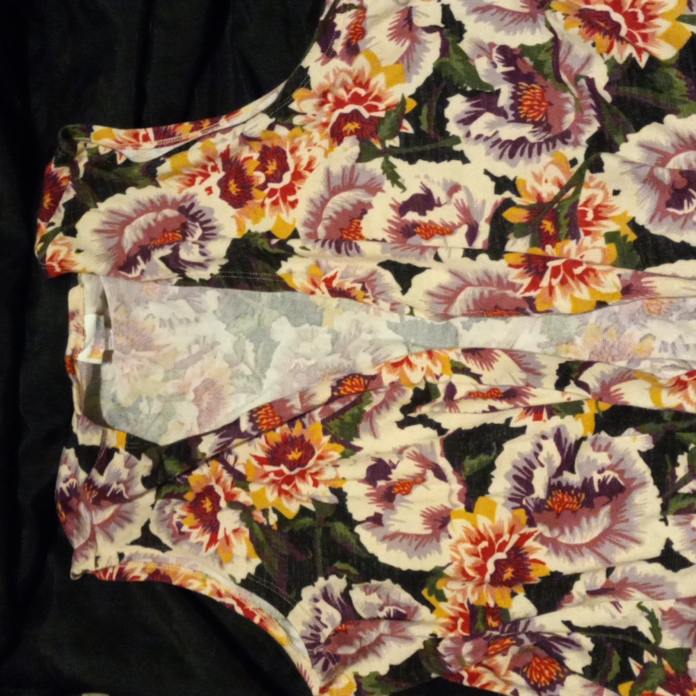 LuLaRoe Sleeveless Floral Split Side Duster